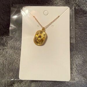 NEW - cowboy hat necklace 🤠